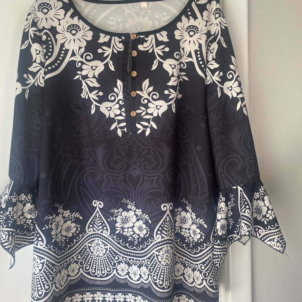 Elegant Black and White Floral Women's Top